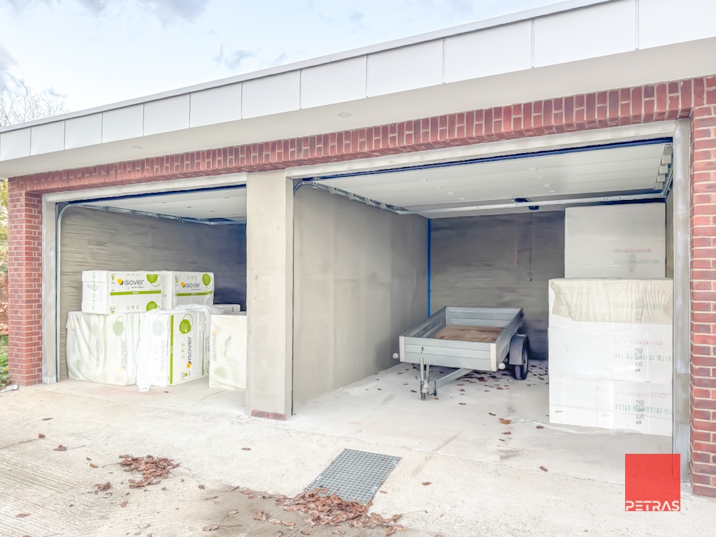 PRIESTRANNÁ GARÁŽ NA PRENÁJOM V PRIEVIDZI – BEZPEČNÝ AREÁL, - 3