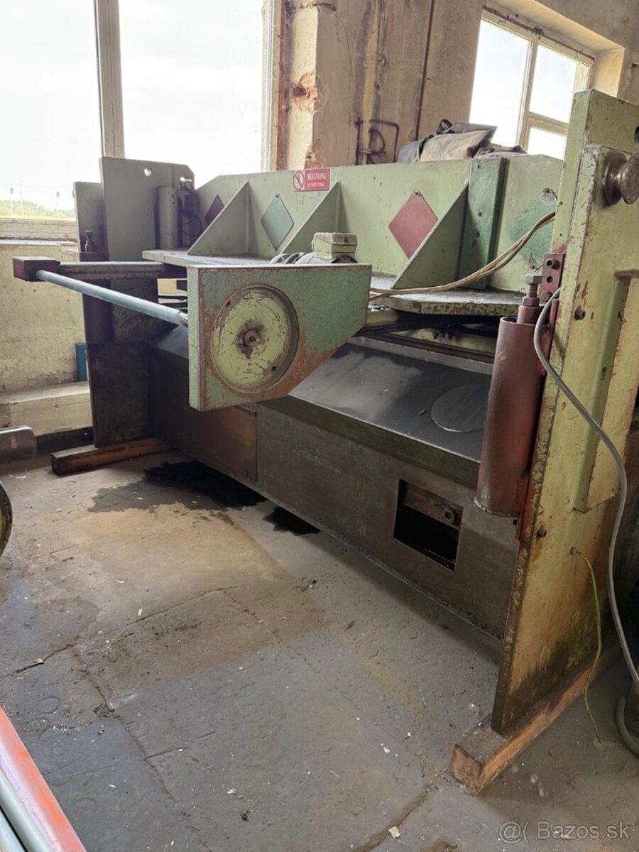 Tabulové nůžky PIESOK NTE 2000/4 (8505) - 3