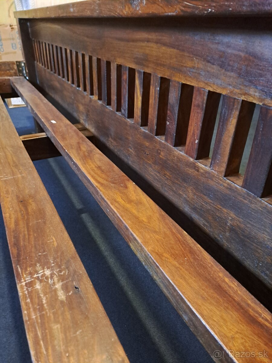 Manželská posteľ - 3