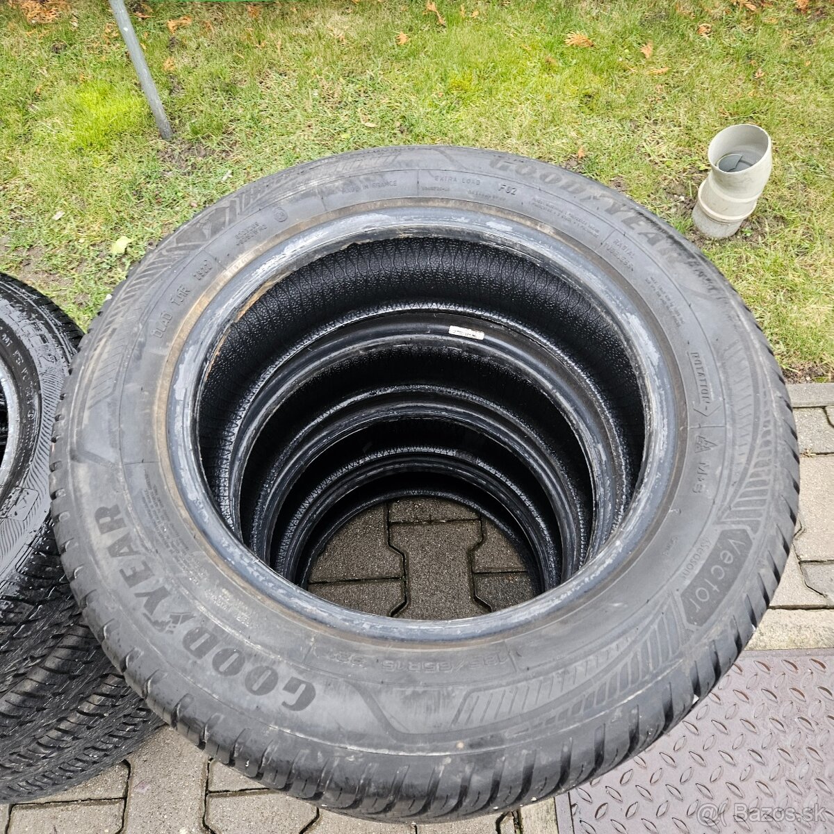 185/65 r15 Good year - 3