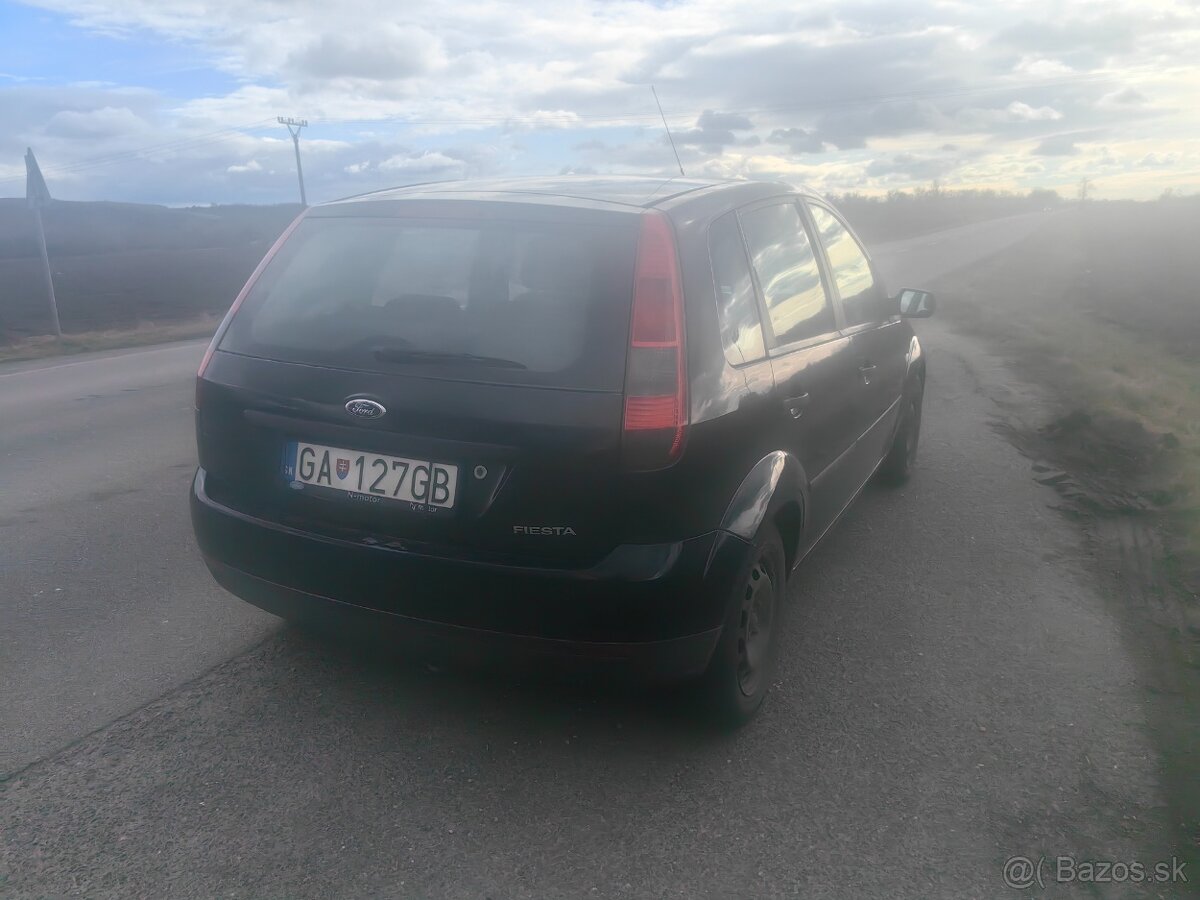 Ford fiesta 1.3 - 3