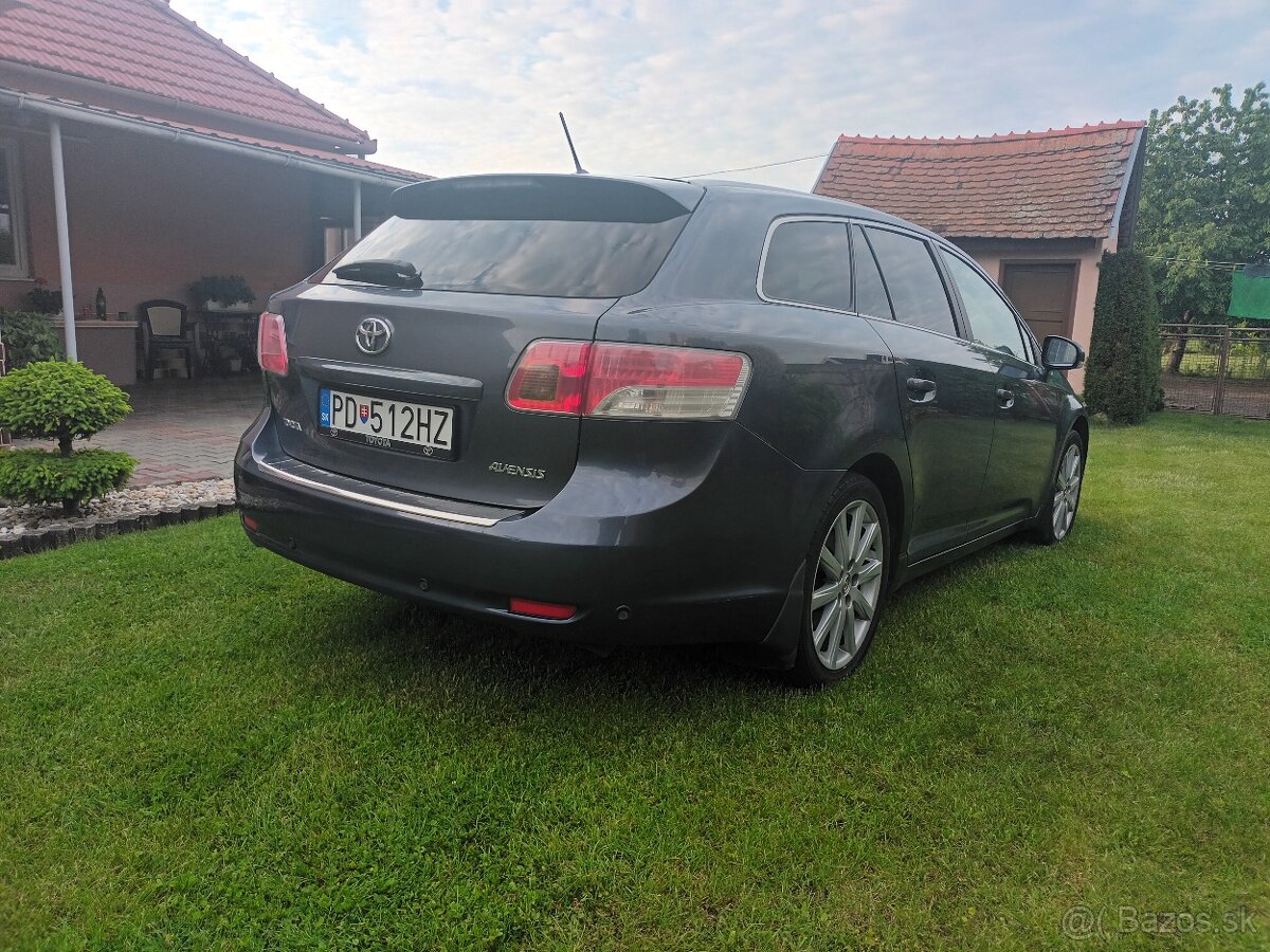 Toyota avensis combi 2.2. - 3