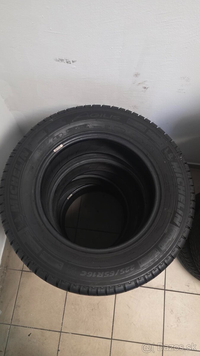 225/65R16C - 3