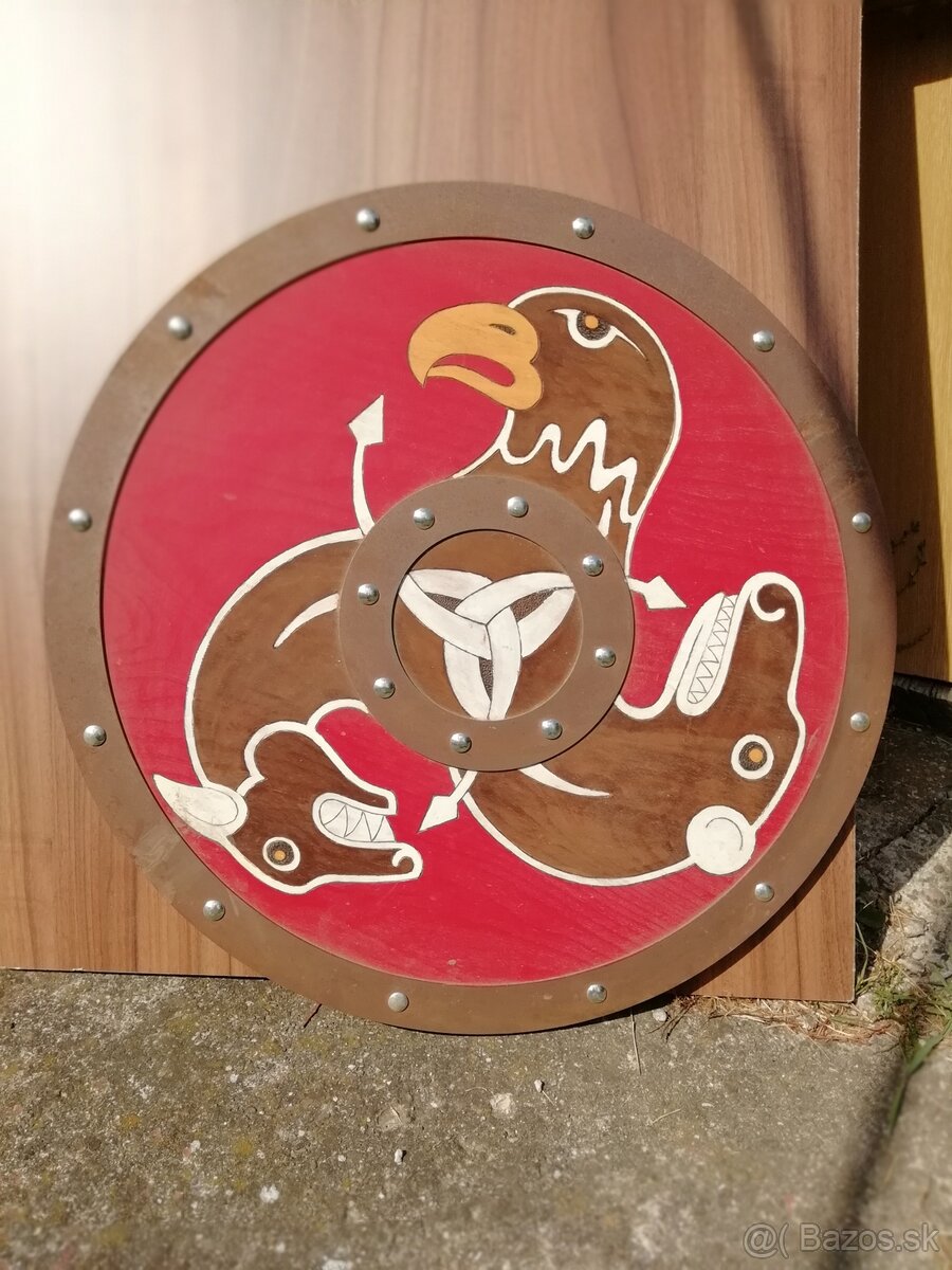 štít - 3