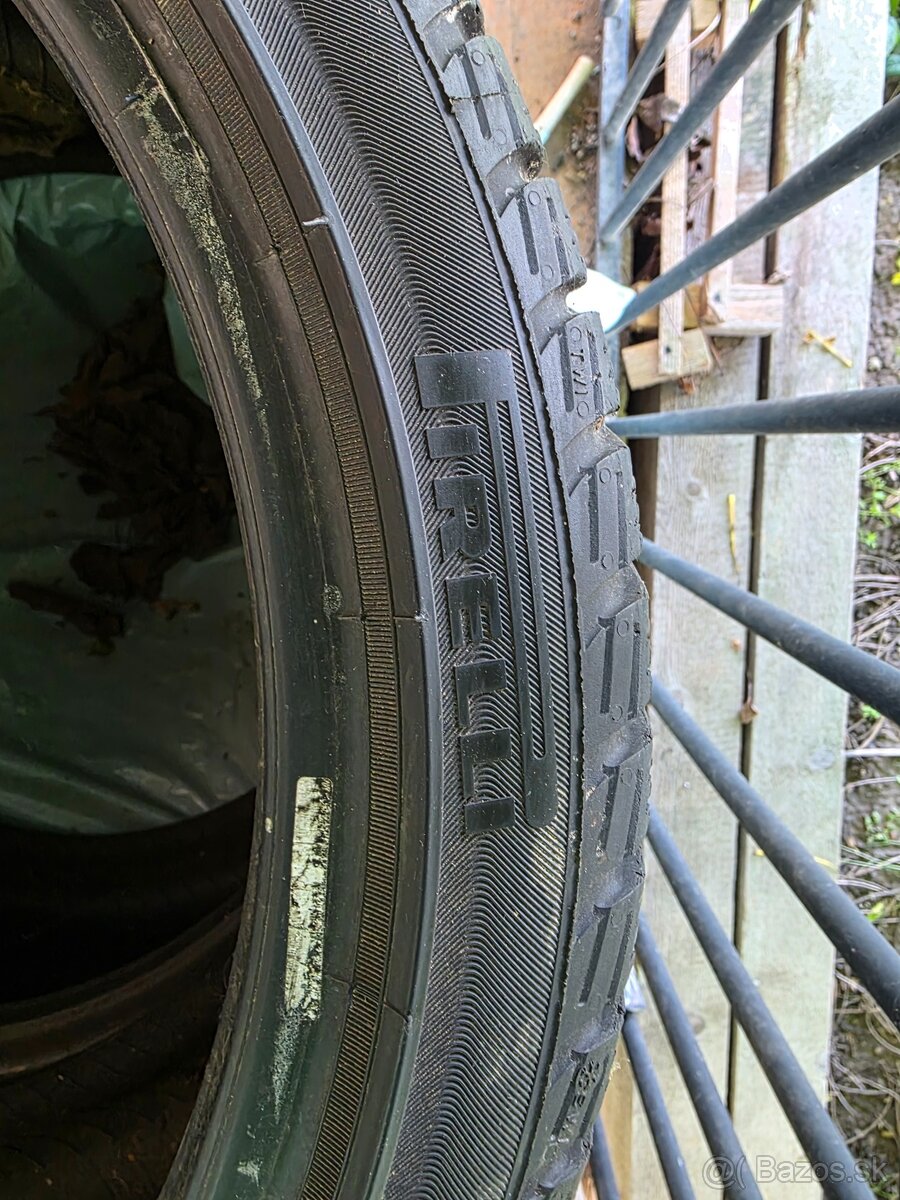 Pirelli 205/40 R17 ZIMNE - 3