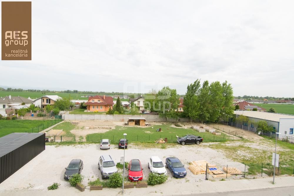 PREDAJ, POZEMOK 833 m2, MOST PRI BRATISLAVE - 3