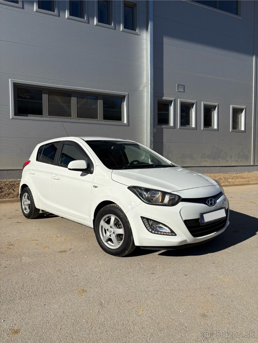 Hyundai i20 1.2 benzín (2013)- len 87 000km, nová STK a EK - 3