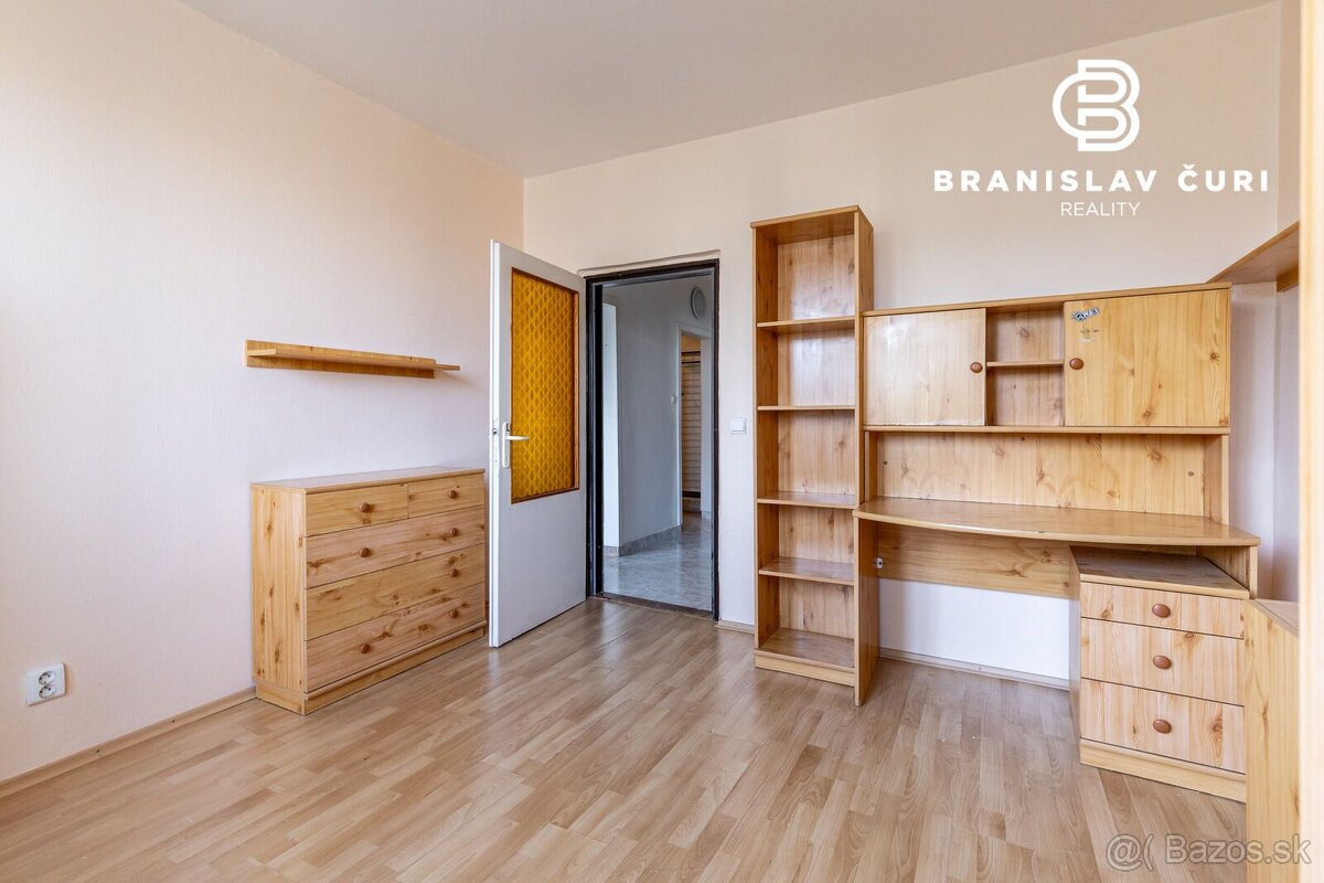 REZERVOVANÉ - PREDAJ 3-IZBOVÉHO BYTU V PÔVODNOM STAVE - Palá - 3