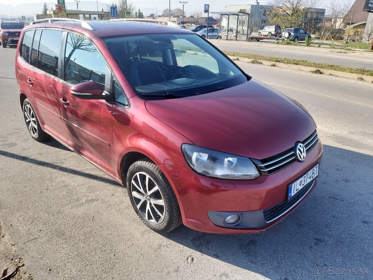 Volkswagen Touran 2.0 TDI Highline - 3