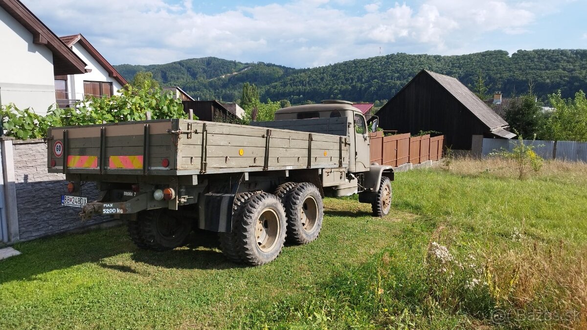 Praga V3S valník - 3