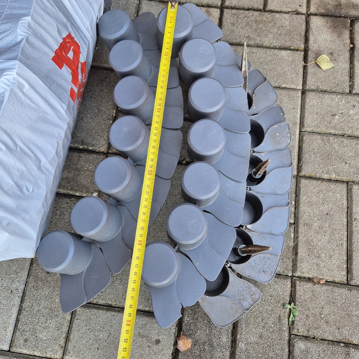 Plastovy obrubnik - 3