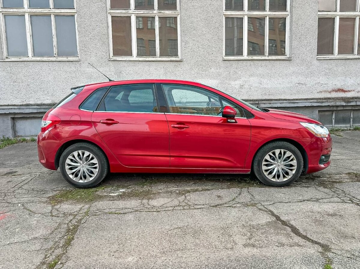 Citroën C4 1.6 HDi 110k Exclusive - 3