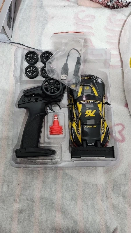 RC Drift Racing Auto ENOZE - Čierna-Žltá - 3