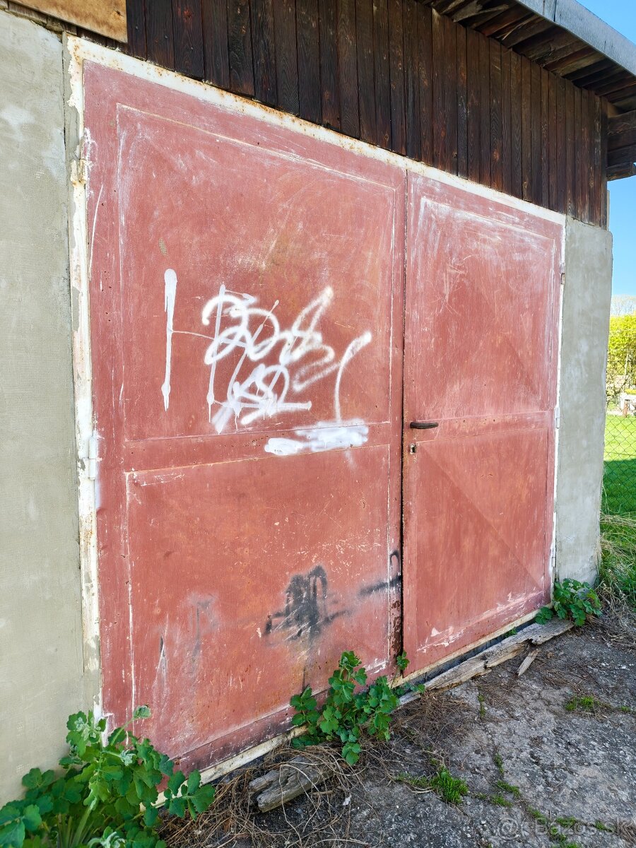 Garážová brána plechová - 3