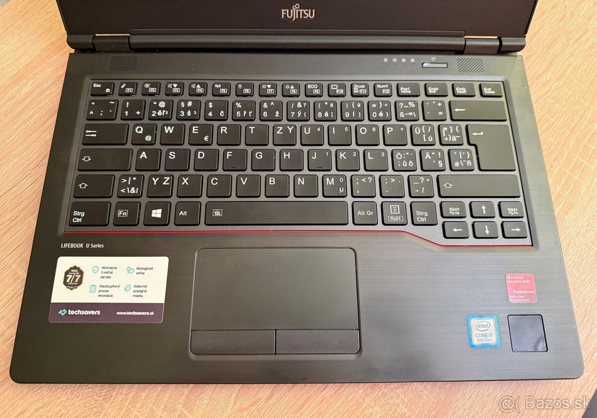 Fujitsu LifeBook U749 - 3