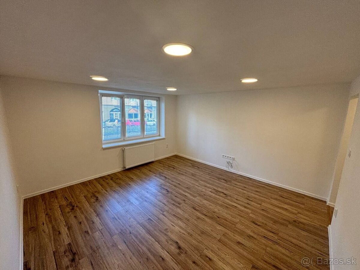 Na predaj 2 izbový byt po kompletnej rekonštrukcii Handlová - 3