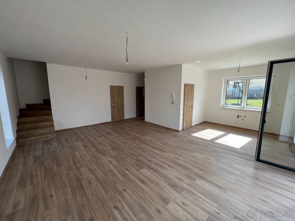 Novostavba Rodinný dom v Štandarde v obci Plavecký Mikuláš - 3