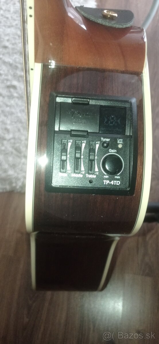 Elektroakusticka gitara pre ľaváka - 3