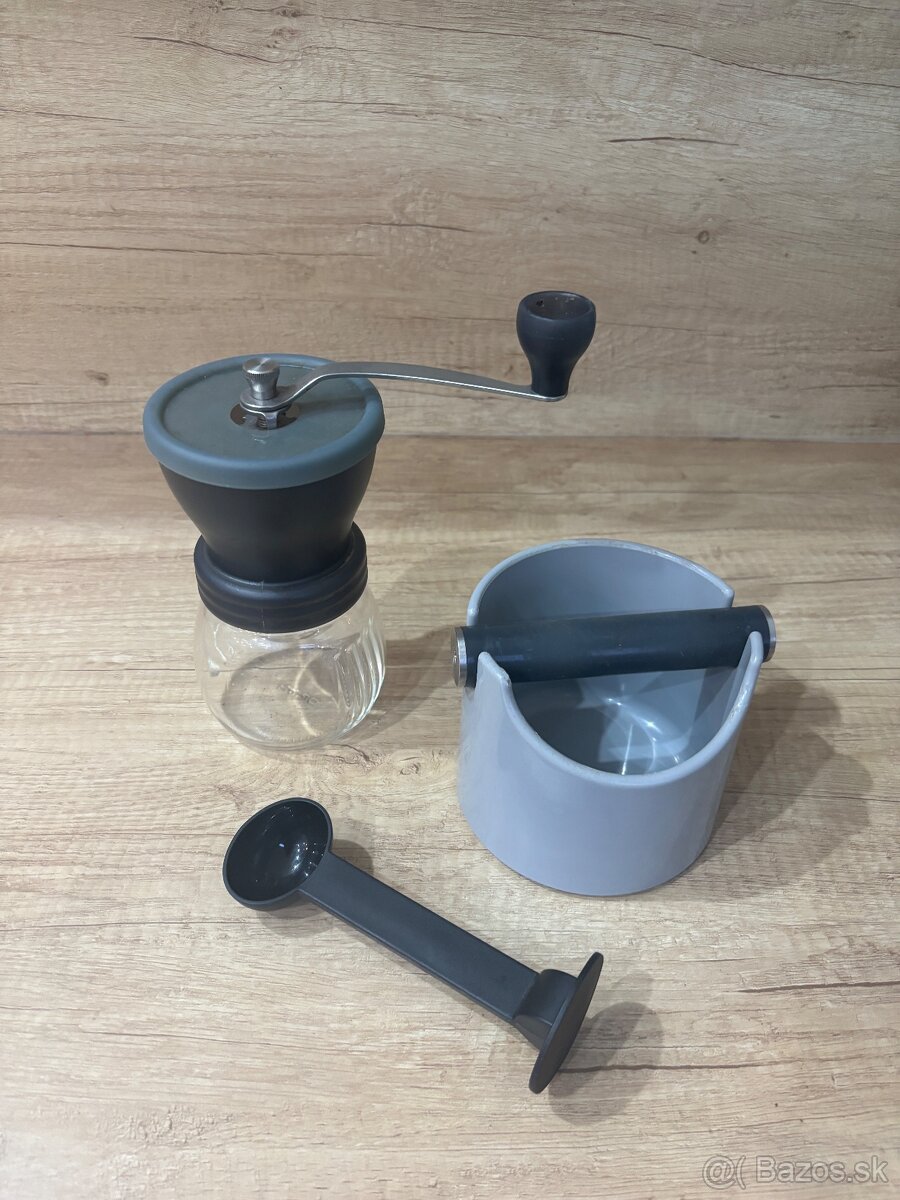 Pákový kávovar DeLonghi EC 850 / 1450 W / 15 bar - 3