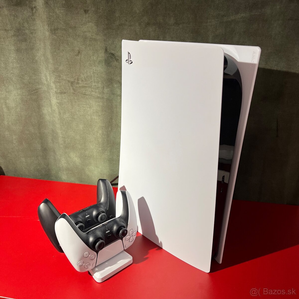 PlayStation 5 + 2x ovládač Dual sense - 3