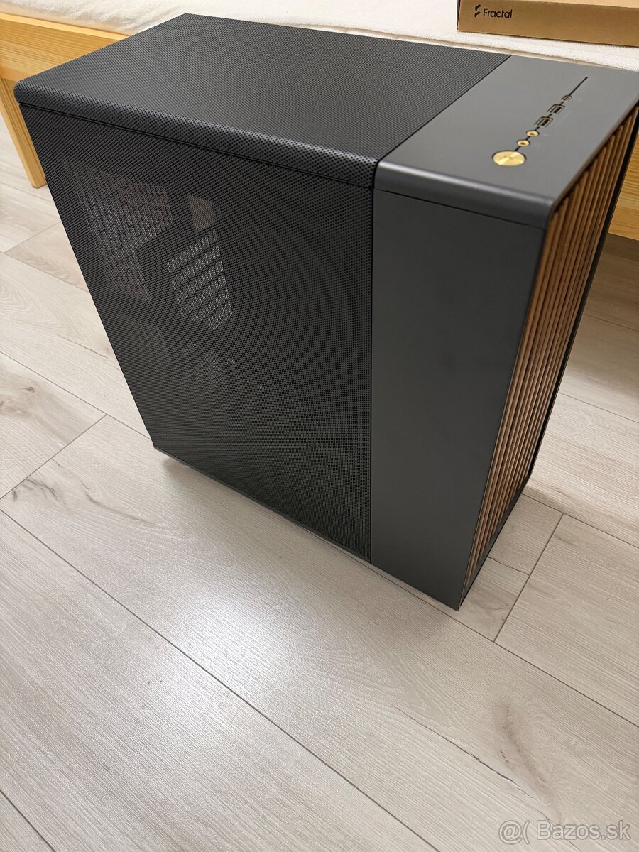 Fractal Design North – Charcoal Black (mesh) - 3