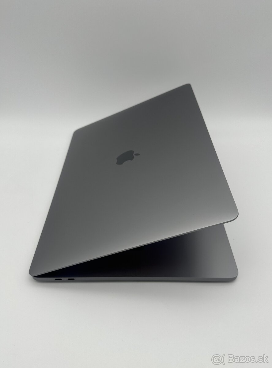 MacBook Pro 16" 2019 16/500GB Space Gray + ZÁRUKA - 3
