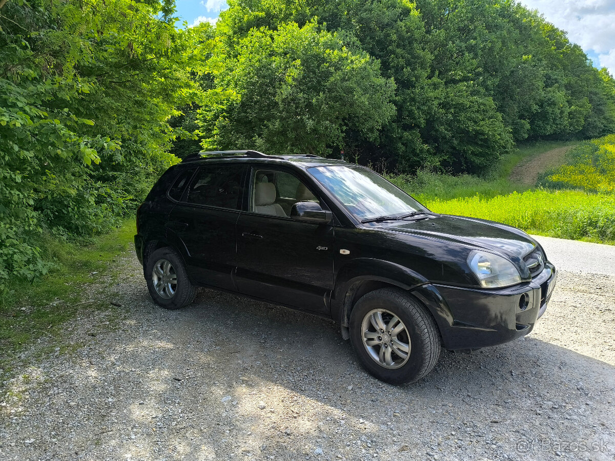 Predám HYUNDAI TUCSON SUV 2.0 103kw 4x4 - 3