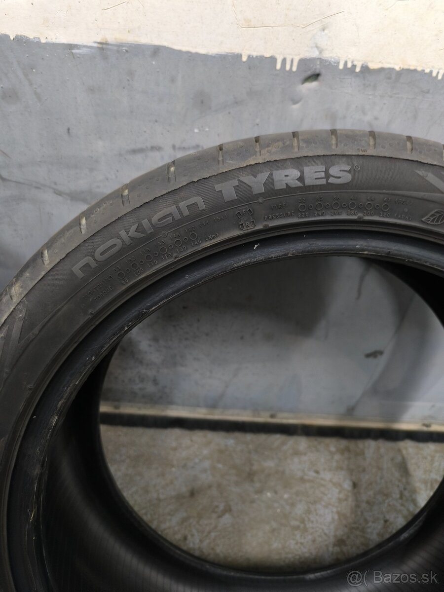 Pneumatiky 235/40 R18 - 3