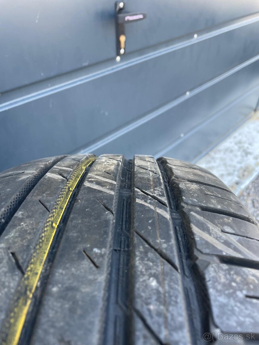 NOKIAN 245/70 R16 2ks + 1 - 3