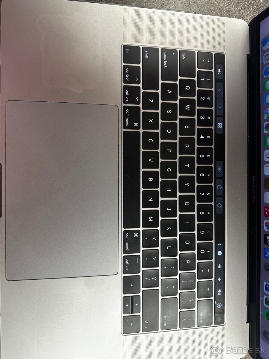 MacBook Pro - 3