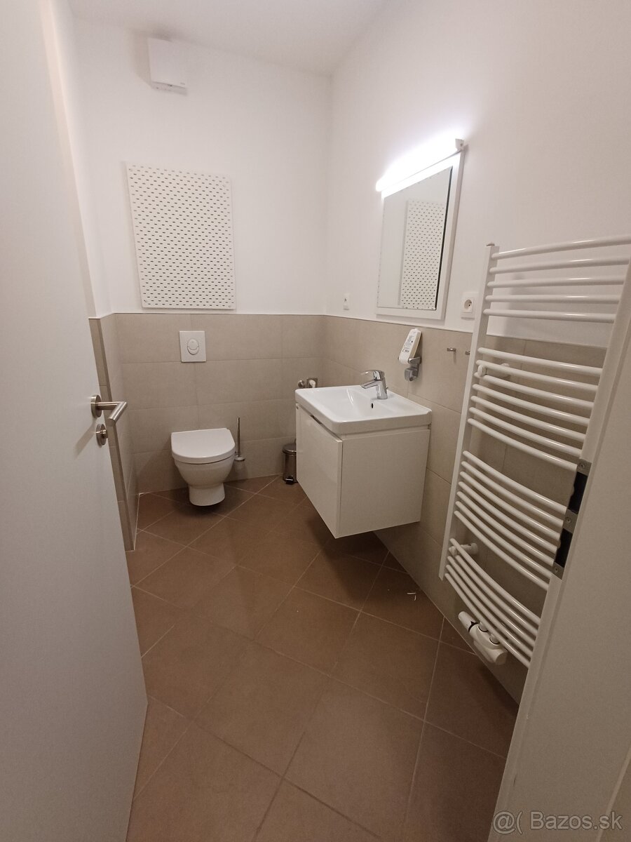 Predam 2 izb. apartmán,Žilinská, BA – Staré mesto. - 3