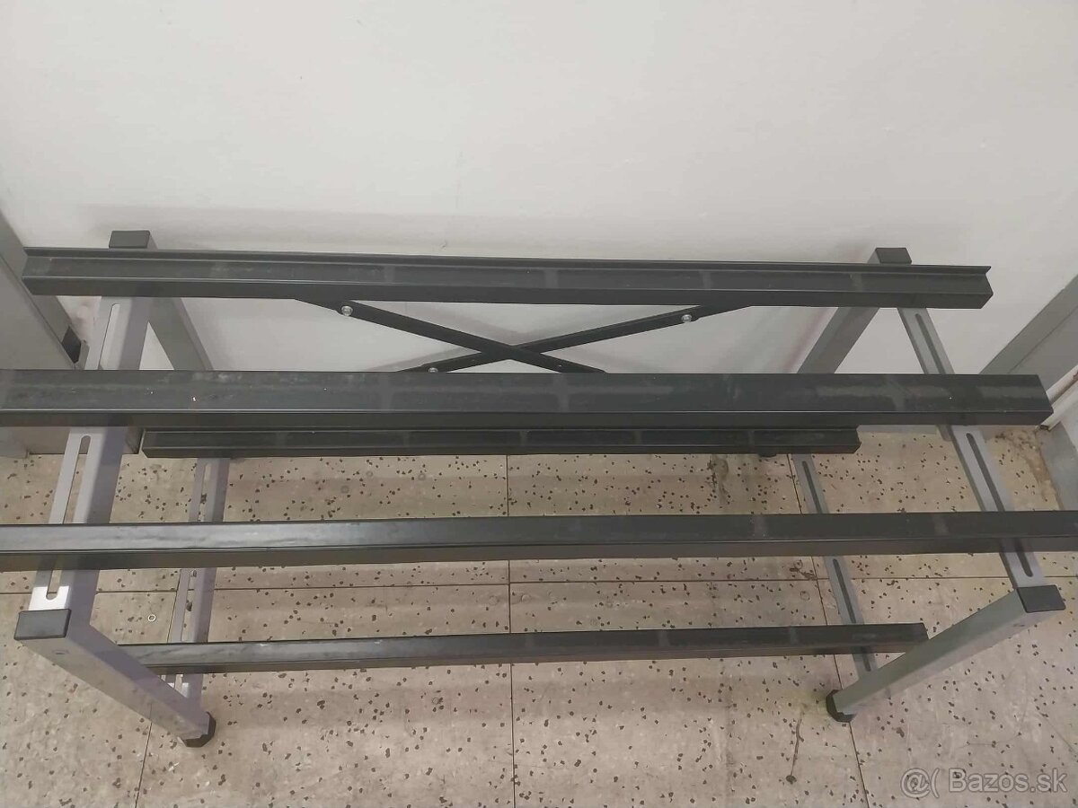 Zelezne stojany regaly - 3