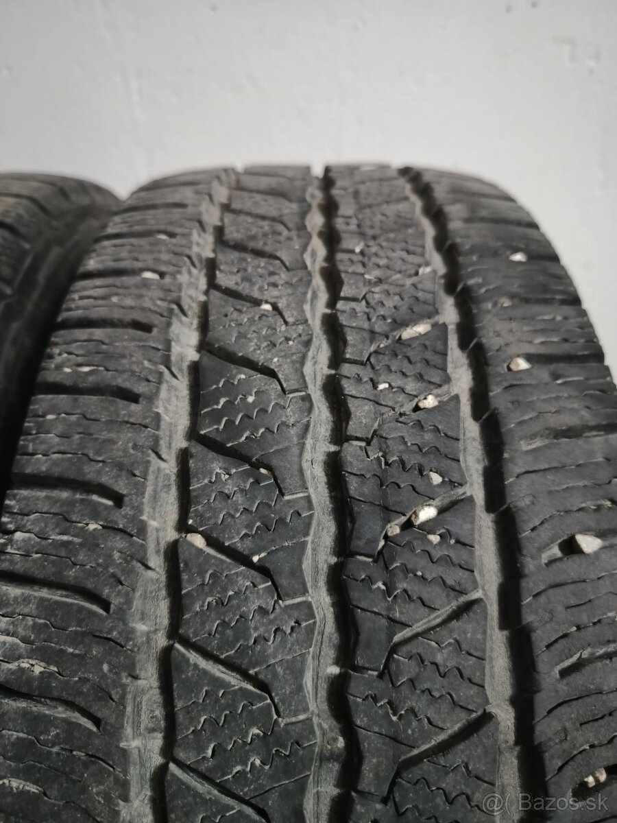 215/65 R16C zimne pneumatiky - 3