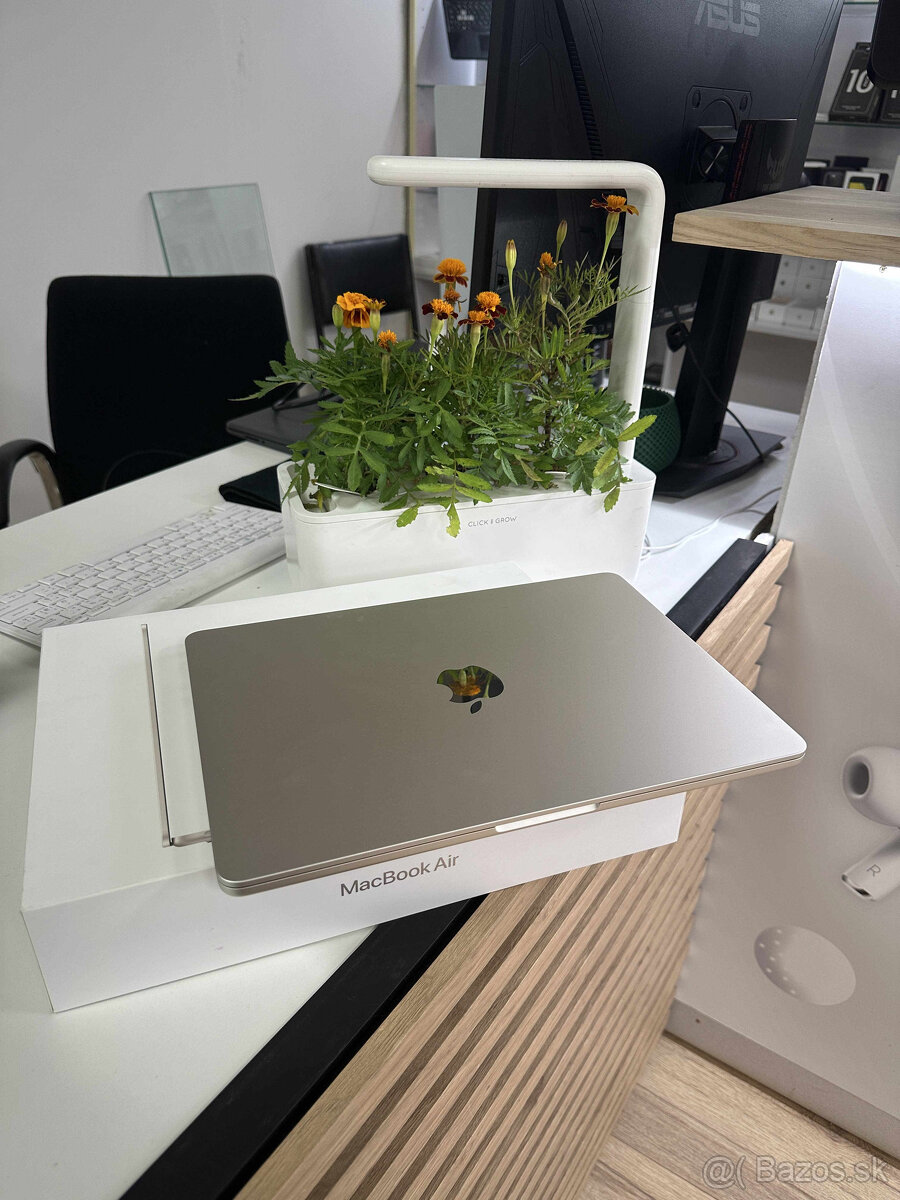 Apple MacBook Air 13″ (M4, 2024) - 3