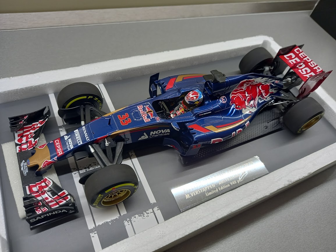 F1 TORO ROSSO STR10 AUSTRÁLIE 2015 MAX VERSTAPPEN 1:18 - 3