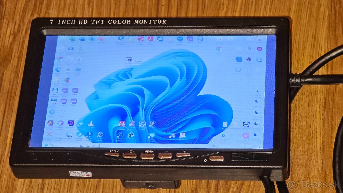 7" mini monitor LCD HDMI, VGA, AV - napájanie 12V - 3