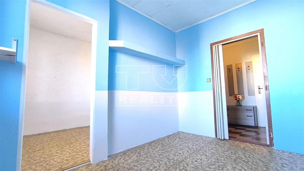 RezervovanéNa predaj 2 izbový byt (64 m2) s loggiou v... - 3