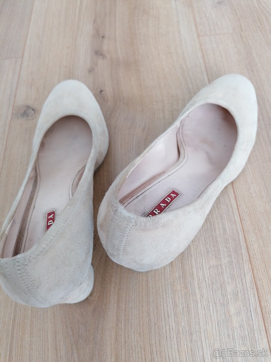 Béžové lodičky PRADA, veľ. 37,5 - 3