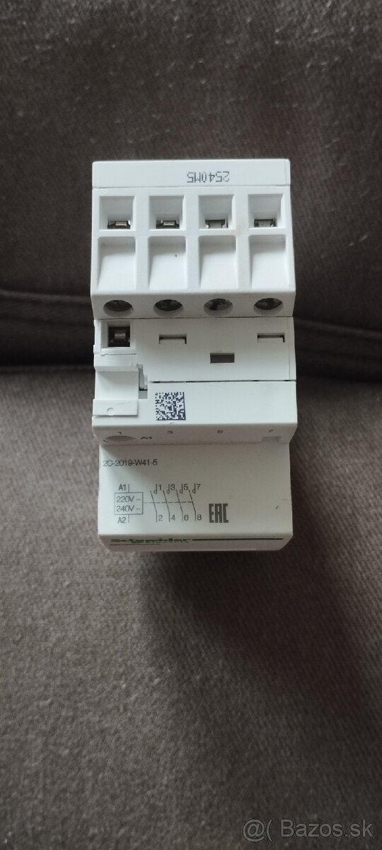 Nový modularny stykač Schneider - 3