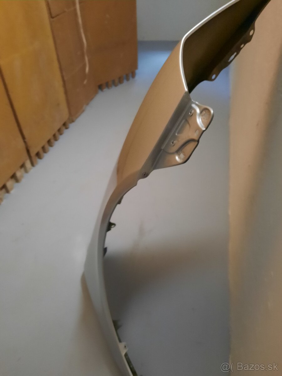 SKODA OCTAVIA 2.PREDNY BLATNIK PRAVÝ. - 3