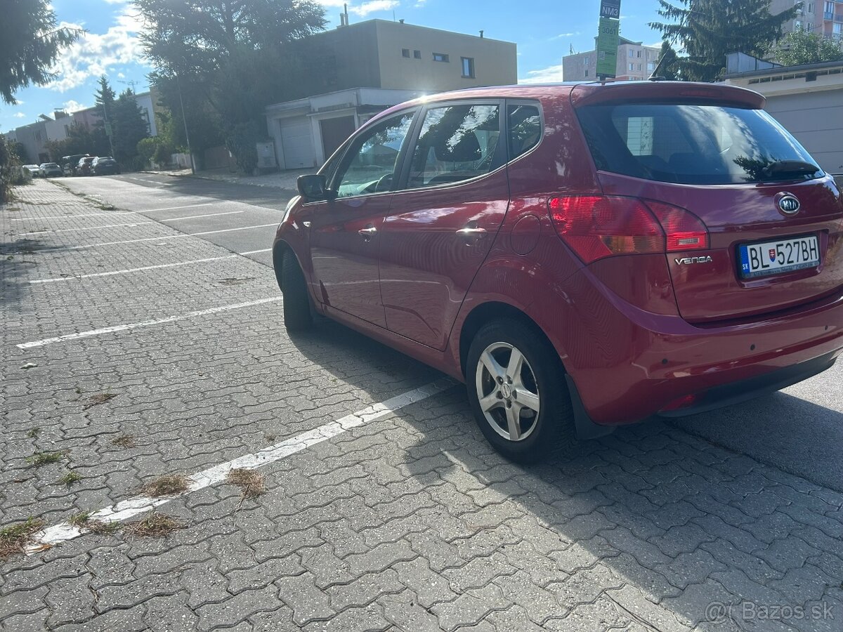 Predám Kia Venga 1,4l, 66,2kW - 3
