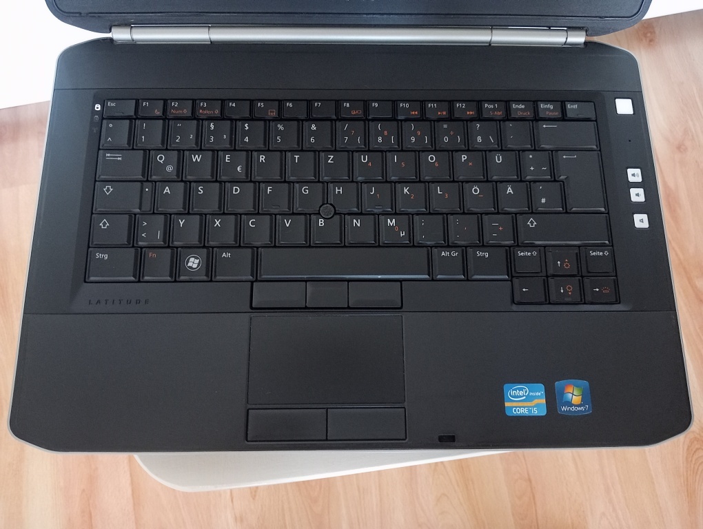 Dell Latitude e5420 . Intel core i5 , 4gb ram , Windows 7 - 3