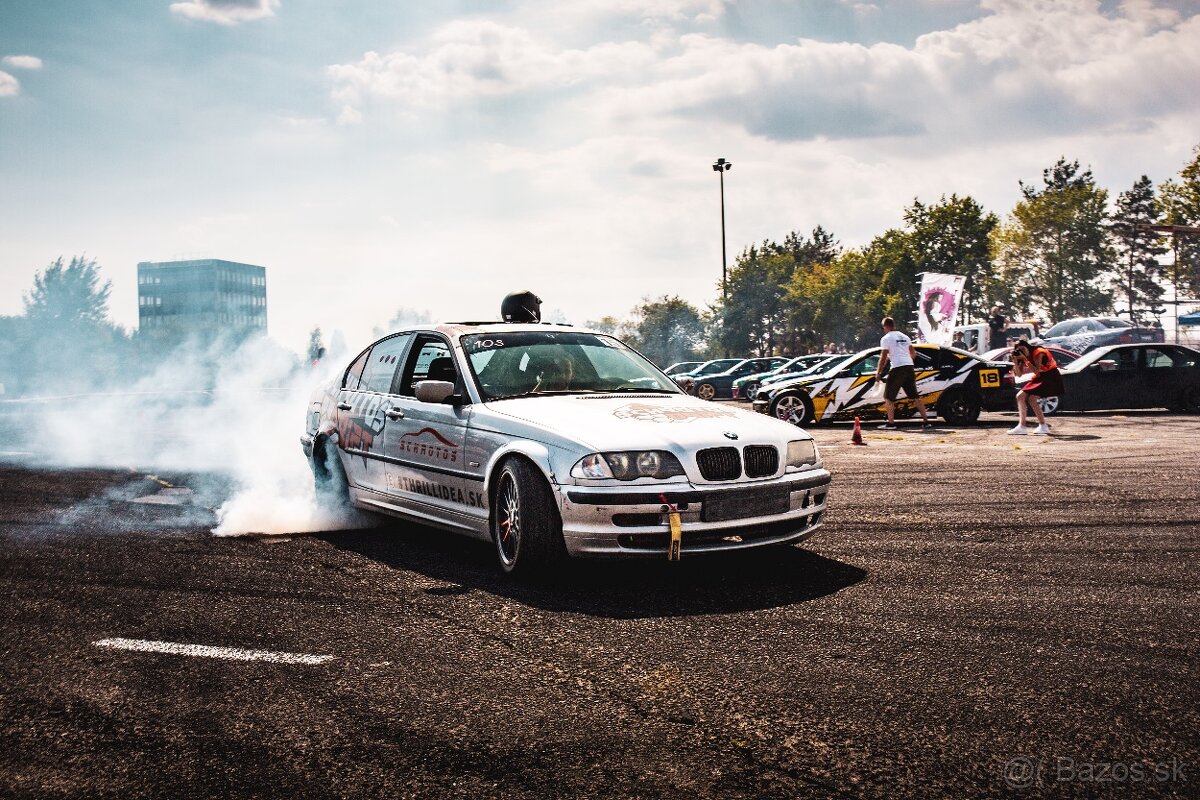 BMW e46 328i Drift - 3