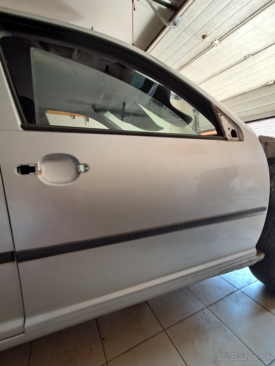 Predám dvere golf4 - 3