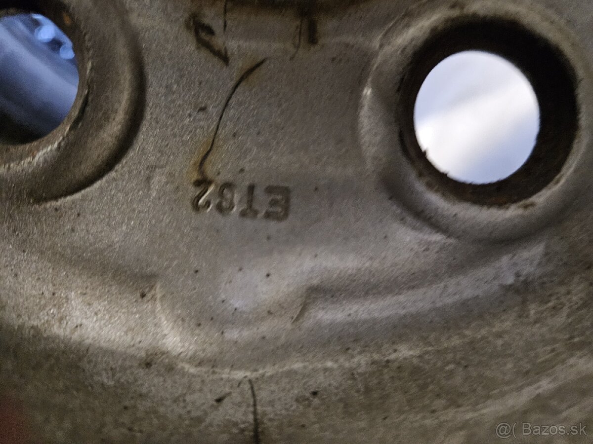 Predám letné 235/65 R16C - 3