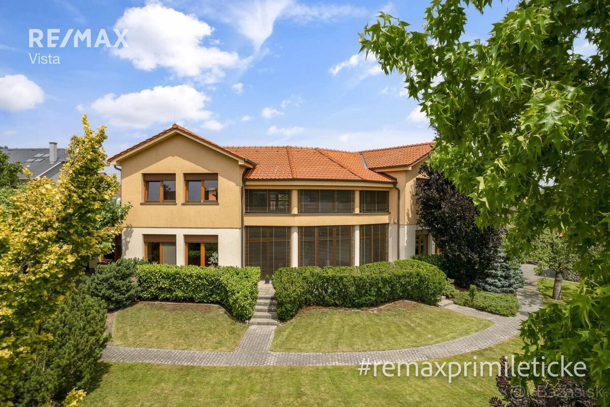 Rodinná dvojgeneračná vila na predaj v príjemnej lokalite Br - 3