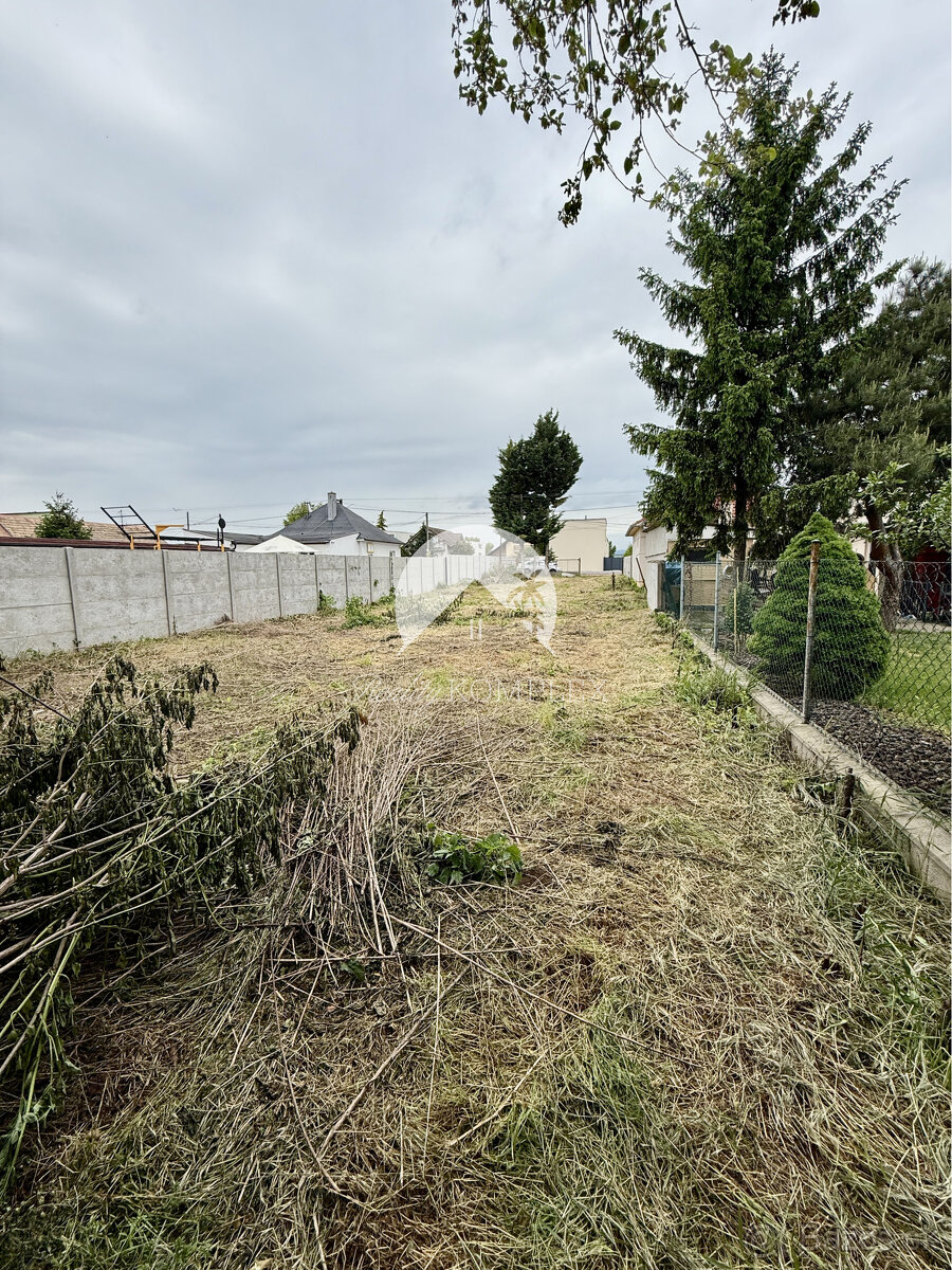 Reality KOMPLEX s.r.o. Vám EXKLUZÍVNE ponúka na predaj pozem - 3