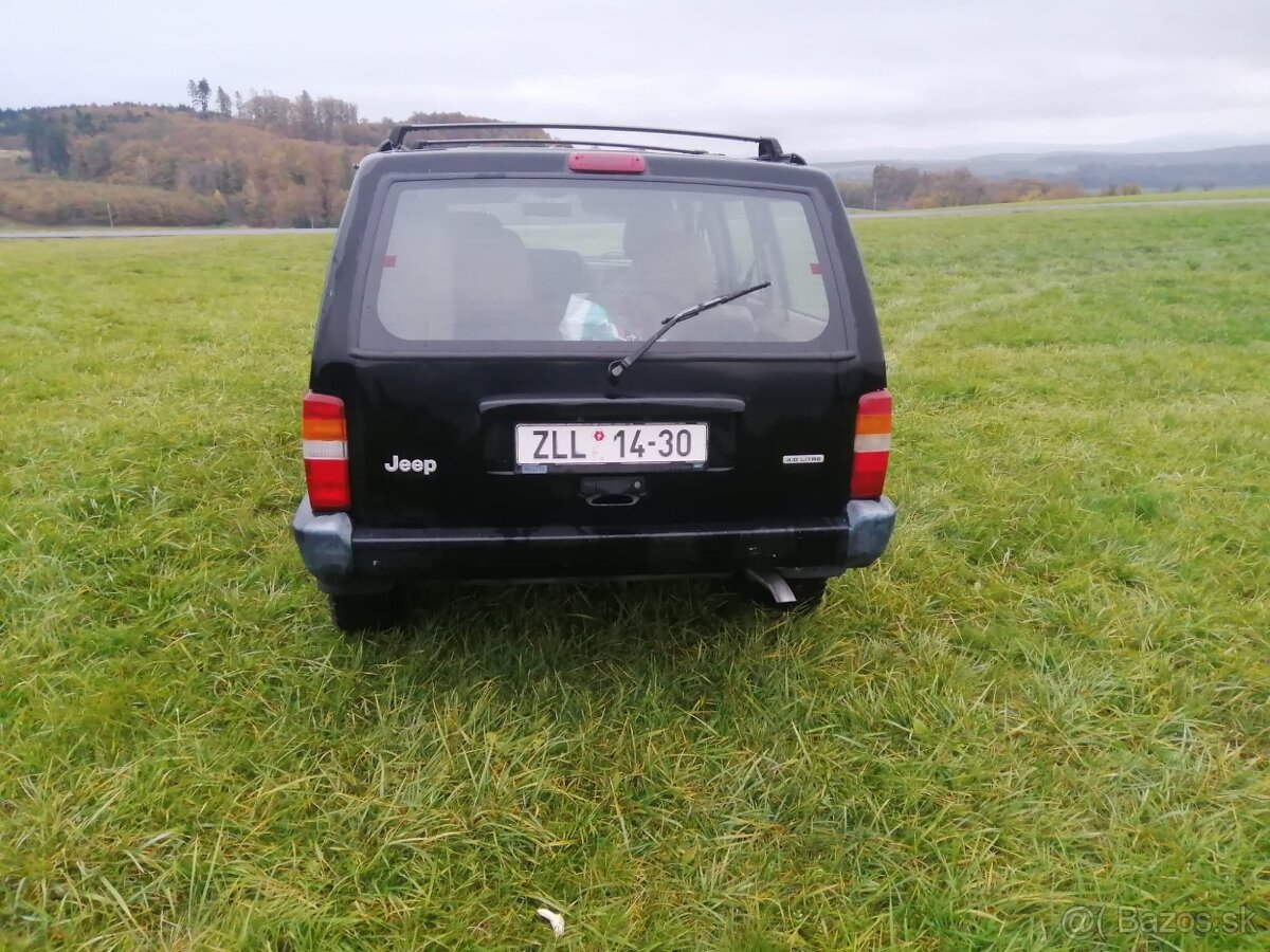 Jeep Cherokee XJ 4.0 - 3
