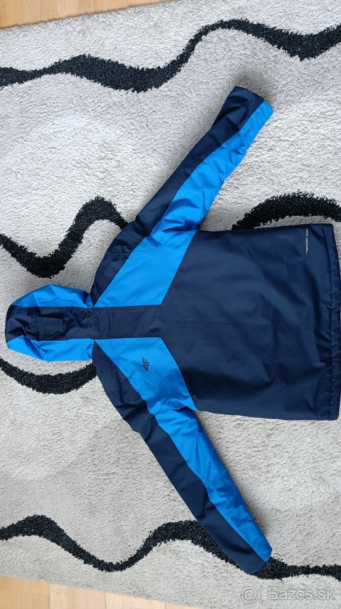 Predám chlapčenskú zimnú bunda 4F - 3