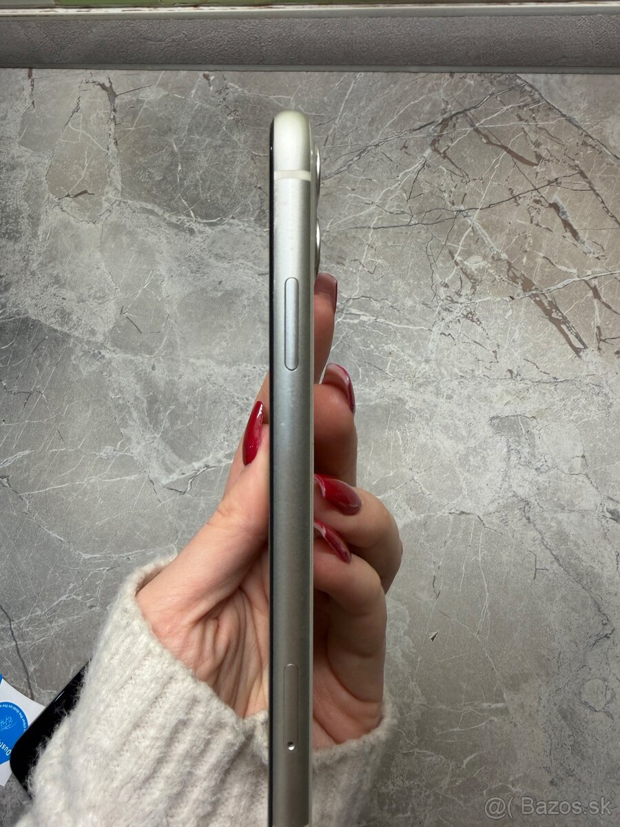 iPhone 11 128GB - Biela - Plne funkčný - 3